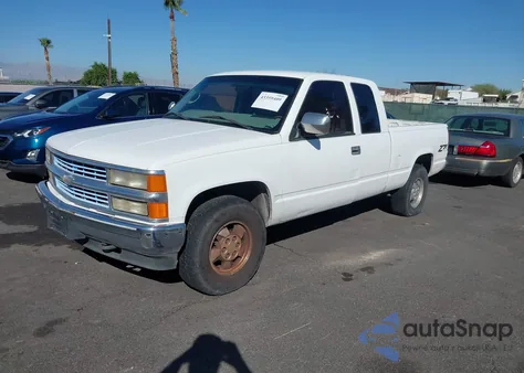 1997 Chevrolet K1500 Fleetside из США, поврежденный, VIN 1GCEK19R4VE184330